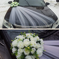 Hit! Decorare pentru o mașină de nuntă Rosali pe un tul alb, montați pe 2 magneți siguri