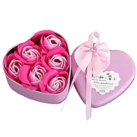 Set 6 buc trandafiri din sapun, in cutie metalica tip inima, roz