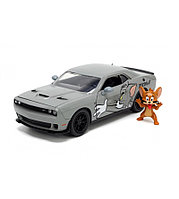 Set macheta Dodge Challenger Hellcat si figurina ( Tom si Jerry ),