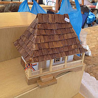 Case și biserici din lemn in miniatura