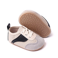 Adidasi crem cu negru si gri - Sporty (Marime Disponibila: 9-12 luni (Marimea 20 incaltaminte))
