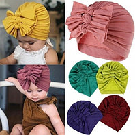Caciulita tip turban cu trei fundite (Marime Disponibila: 6-9 luni (Marimea 19 incaltaminte), Culoare: Lila)