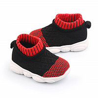 Mocasini tip adidas, negri cu model rosu cu talpa antiderapanta (Marime Disponibila: Marimea 19)