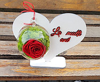 Decor cu trandafir criogenat La multi ani pentru tine!
