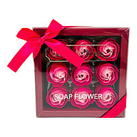 Aranjament floral, 9 trandafiri de sapun, culori combinate, ambalate premium, 14x14x4.5 cm