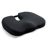 Perna ortopedica pentru sezut din spuma cu memorie 3D QFC023 Arvada ErgoSupport, dimensiuni 45x35x7 cm, forma