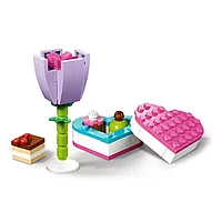 LEGO Friends - Cutie de ciocolata si flori 30411, 75 piese