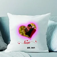 Pernă personalizată cu o imagine text love și an
