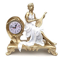 Decoratiune din rasina reprezentand o fata cu mandolina si ceas, 28 cm, 635E