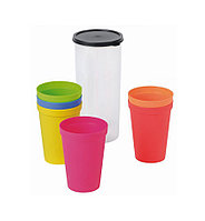 Set 6 pahare din plastic, in tub gradat cu capac, pentru picnic si camping, Multicolor