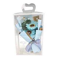 Buchet format din trei crizanteme de sapun/ spuma, ambalat in cutie tiplata, M2, 16X24 cm