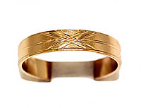 Ringul de lucru HR. Gilding 18k. Rifarea. Lățime: 4 mm. Există 16r.17 Rub. 18 Rub.