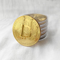Monedă de suveniruri bitcoin aurite