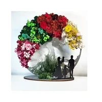 Copacul vietii decorat cu licheni, hortensie criogenata, gypshofilia, trandafiri criogenati si siluete - 25cm